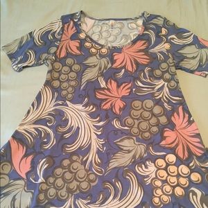 Lularoe Perfect Tee